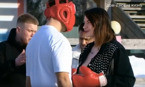 Александра Черно призналась, что была безумно влюблена в Хулигана, а Рахимова её предала