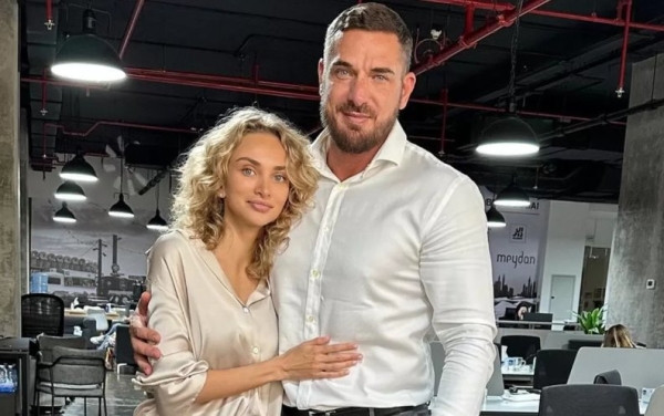 Курбан Омаров показал сходство между дочкой Теоной и своей племянницей
