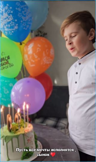 Выяснилось, что Глеб Жемчугов подарил сыну Михаилу в его 9 день рождения