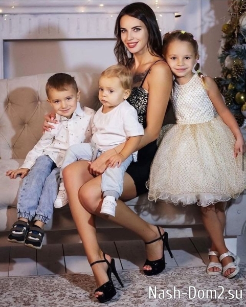 На проект приехала Ульяна Кутузова вместе с детьми