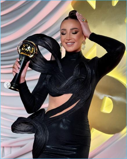 Ольга Бузова стала легендой телевидения благодаря Дому 2 и своей целеустремленности Ольга Бузова стала легендой телевидения благодаря Дому 2 и своей целеустремленности