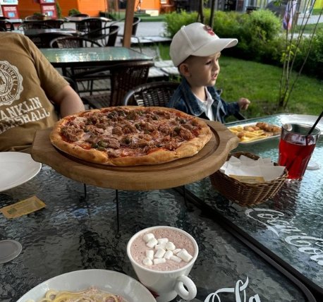 Клавдия Безверхова уехала с мужем и сыном в Беларусь Клавдия Безверхова уехала с мужем и сыном в Беларусь