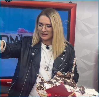 Ольга Солнце презентовала новую песню на юбилее Дома 2 Ольга Солнце презентовала новую песню на юбилее Дома 2