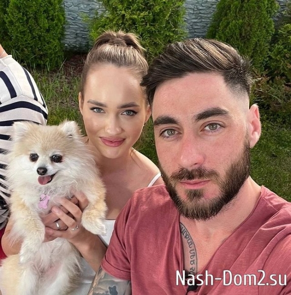 После развода Юля Колисниченко не хочет общаться с нищебродами После развода Юля Колисниченко не хочет общаться с нищебродами