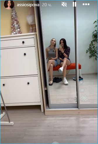 Катя Квашникова и Настя Осипова не ссорятся из-за Иосифа Оганесяна