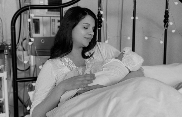 Алиана Устиненко родила третьего ребёнка Алиана Устиненко родила третьего ребёнка