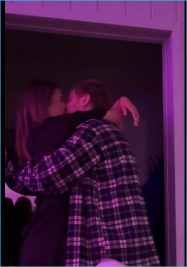 Майя Донцова и Алексей Купин готовятся к разводу и новым бракам Майя Донцова и Алексей Купин готовятся к разводу и новым бракам