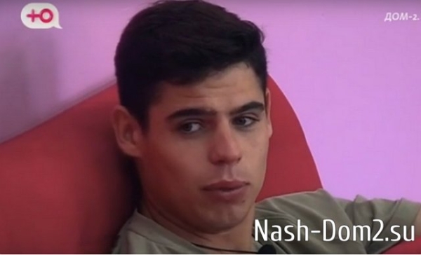 Рахимова увидела «голый пикник» Безуса Рахимова увидела «голый пикник» Безуса