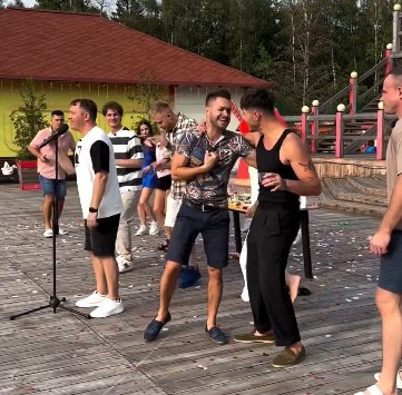 У Екатерины Скалон вновь возникли претензии к собственному бюсту У Екатерины Скалон вновь возникли претензии к собственному бюсту