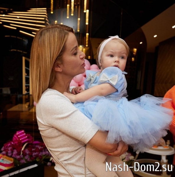 Ольга Орлова показала, как дочь ей манипулирует Ольга Орлова показала, как дочь ей манипулирует