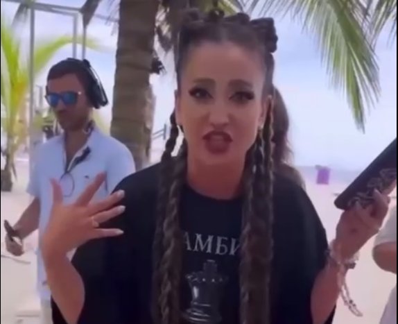 Бывший парень Ольги Бузовой Денис Лебедев обвинил певицу в зависимости Бывший парень Ольги Бузовой Денис Лебедев обвинил певицу в зависимости