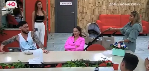 Вероника Лысковец отметила 45-летие на Доме 2 Вероника Лысковец отметила 45-летие на Доме 2