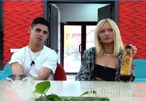 Зарахович утверждает, что скандалит с Элиной по сценарию Зарахович утверждает, что скандалит с Элиной по сценарию