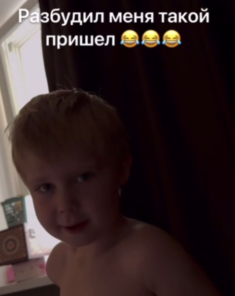 Саша Черно может всё! Но нужно сидеть с ребёнком