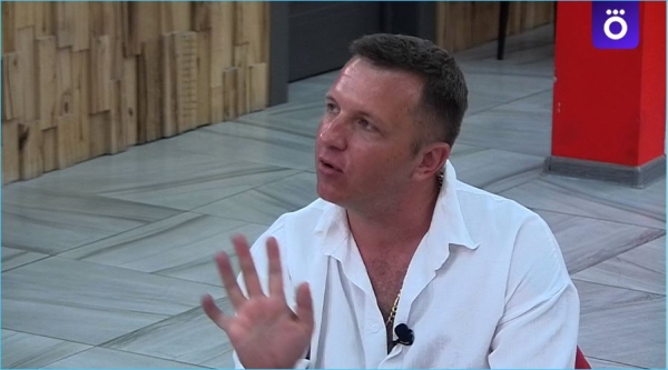 Илья Яббаров созрел для развода с Настей Голд и готов опять покорять других женщин Илья Яббаров созрел для развода с Настей Голд и готов опять покорять других женщин