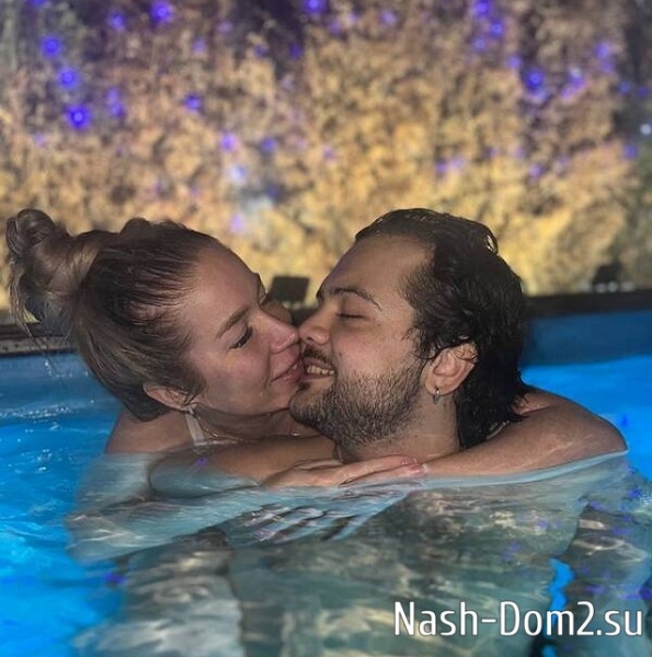 Надежда Ермакова распродаёт вещи из своего гардероба Надежда Ермакова распродаёт вещи из своего гардероба