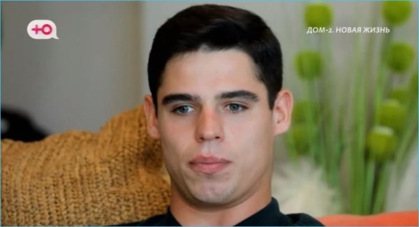 Чувствами и страданиями Максима Зараховича прониклись не только Орлова и Безверхова, но и зрители Дома 2 Чувствами и страданиями Максима Зараховича прониклись не только Орлова и Безверхова, но и зрители Дома 2