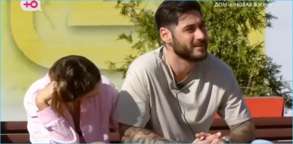 Илья Яббаров объявил, что идеальных семей не будет на Доме 2, имея в виду Салибековых Илья Яббаров объявил, что идеальных семей не будет на Доме 2, имея в виду Салибековых