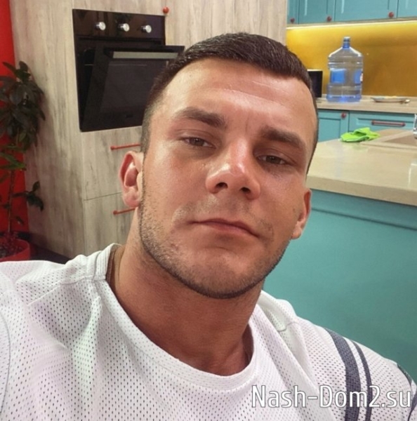 Алексей Горячий стал причиной слёз новой участницы Дома-2