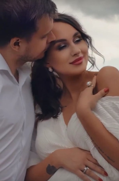 Валерия Фрост на 7-м месяце сообщила о своей беременности Валерия Фрост на 7-м месяце сообщила о своей беременности