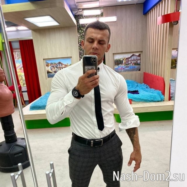 Алексей Горячий поверил в слухи о своём романе с Катей Скалон