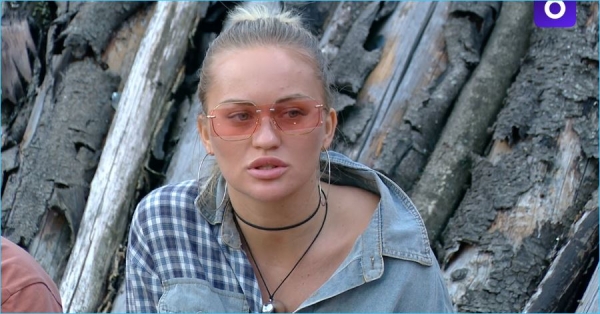 Элина Рахимова обещает выяснить, кто врет о её поцелуях с Горячим Элина Рахимова обещает выяснить, кто врет о её поцелуях с Горячим