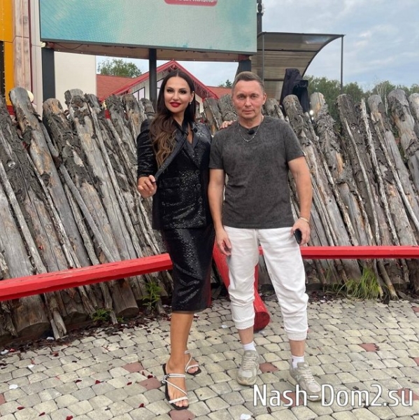Элина Рахимова нажаловалась на своего отца
