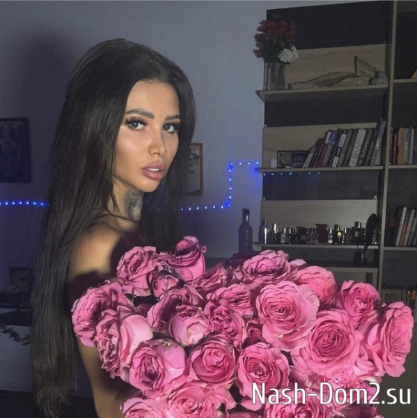 У Клавы Безверховой проблемы с грудными имплантами