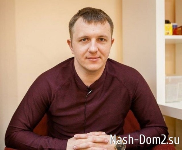 Яббаров занялся любимым делом - поучать молодёжь Дома-2