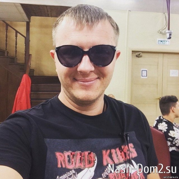 Илье Яббарову не повезло, его девушка садится на диету