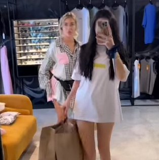 Ирина Пингвинова получила права и осваивает на Бали мотоцикл