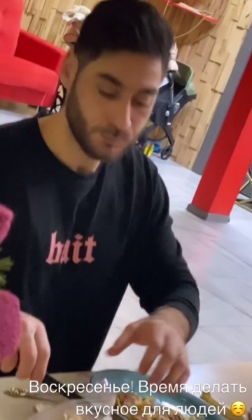 Виктория и Тигран Салибековы готовятся к поездке с сыном в Беларусь Виктория и Тигран Салибековы готовятся к поездке с сыном в Беларусь