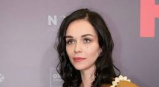Актриса Софья Синицына опровергла слухи о романе с мужем Ксении Собчак