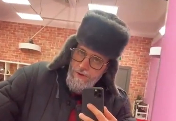 Безус и Тырлышкина сняли домик, чтобы разобраться в отношениях Безус и Тырлышкина сняли домик, чтобы разобраться в отношениях