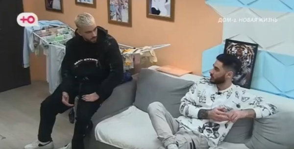 В сети появились слухи, что Тигран и Виктория Салибековы покинули дом 2 В сети появились слухи, что Тигран и Виктория Салибековы покинули дом 2