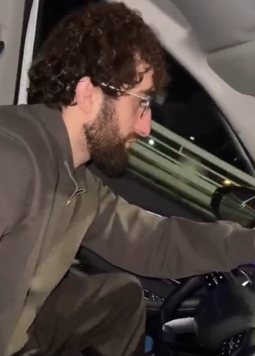 К Рахимовой в Сочи приехал Руслан, подаривший ей медведя