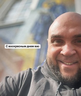 "Писала из туалета" - Жена Глеба Жемчугова не общается со своей мамой Натальей Роинашвили