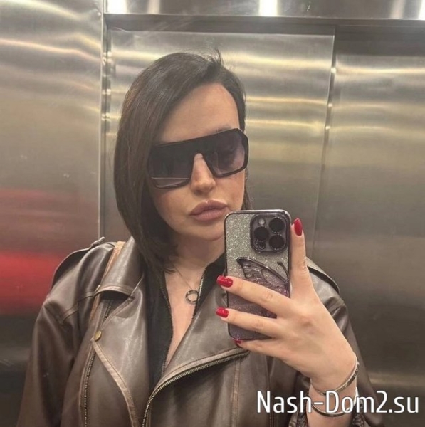 Александра Черно вспомнила о важной дате и едет в Сергиев Посад