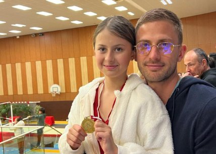 Виктория Боня обещала дочери забрать её из английской школы