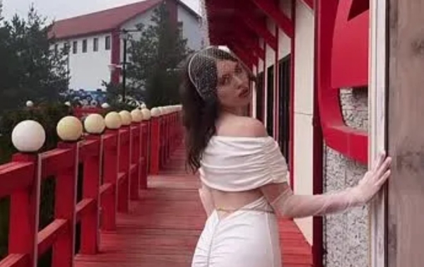 Елизавета Субботина скрывает лицо нового избранника