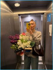 Елизавета Полыгалова считает себя творческой красоткой и готовит новую песню