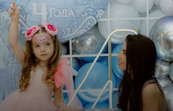 Ирина Пингвинова опровергла слухи о свадьбе с футболистом