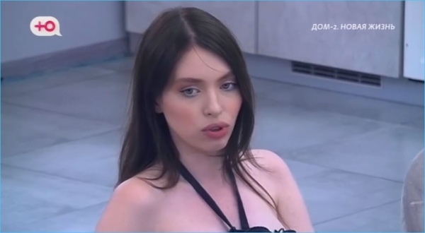 Мешает ли мама Елизаветы Субботиной её отношениям с мужчинами, спорят зрители Дома 2