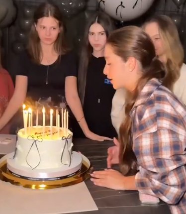 Ксения Бородина поздравляет дочь Марусю с 16-летием