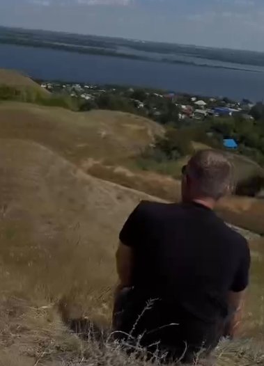 Илья Яббаров вместо турне по стране застрял в деревне