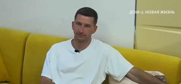 Дмитрий Луковкин утешает Квашникову, но в отношениях с другой