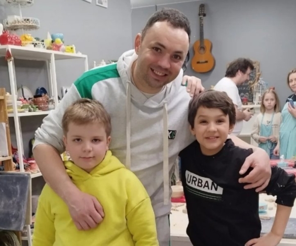 Александр Гобозов считает, что Алиана Устиненко издевается над его сыном Робертом