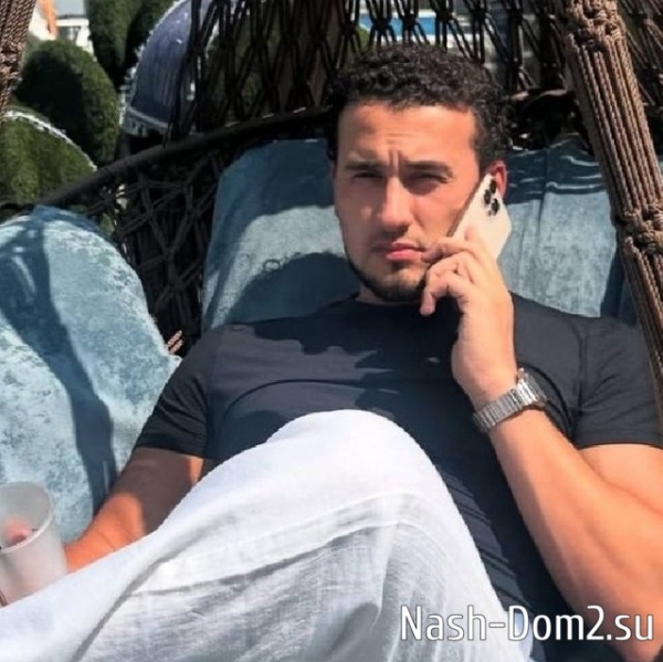 Клавдии Безверховой опять не повезло с кавалером