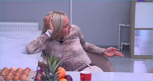 Не только Беккужев сомневается в любви Насти Филипповой к унижающему её Луковкину Не только Беккужев сомневается в любви Насти Филипповой к унижающему её Луковкину