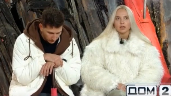 Настя Филиппова с трудом "выбила" из миллионера Димы Луковкина 12 тысяч на шубу-чебурашку